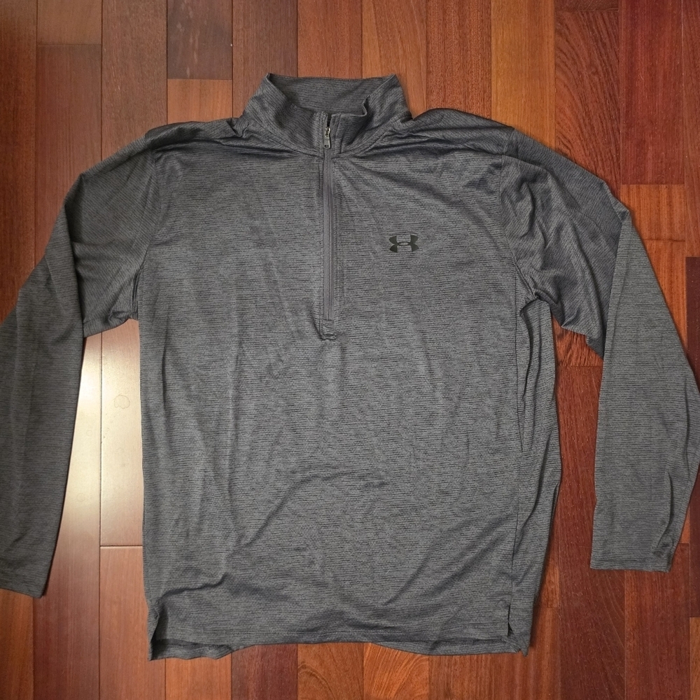 Under Armour Charcoal 1/4 Zip Athletic Pullover Mens Size Large Like New